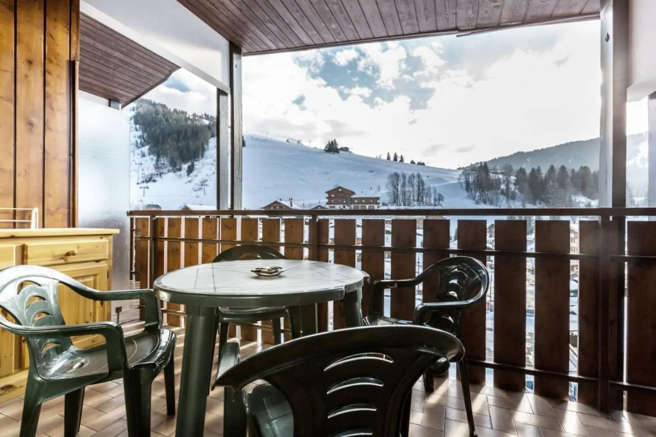 Studio Les Granges - Vue Montage Et Village, Centre La Clusaz - Aravistour France