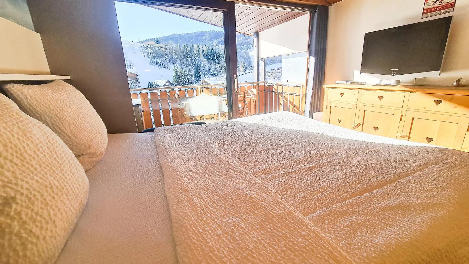 Apartment Studio Les Granges - Vue Montage Et Village, Centre La Clusaz - Aravistour France